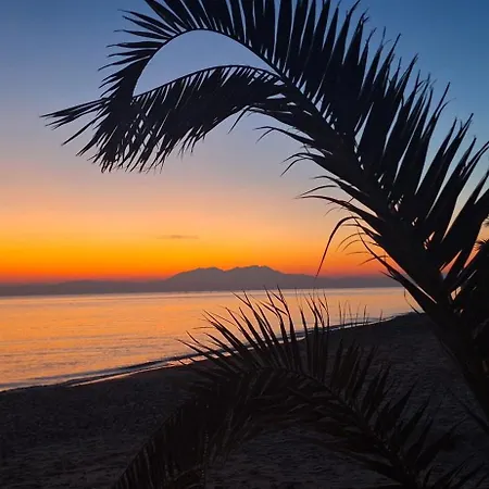 Apartment αξέχαστη εμπειρία με θέα την θάλασσα! Paralia Dionysiou